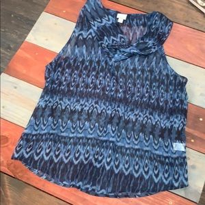 Beautiful light weight top